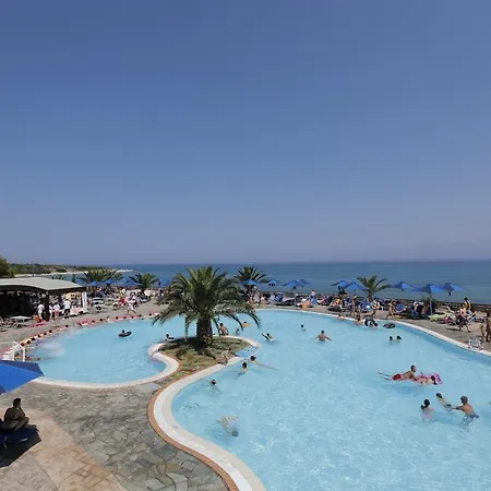 Üdülőközpont Mareblue 4*